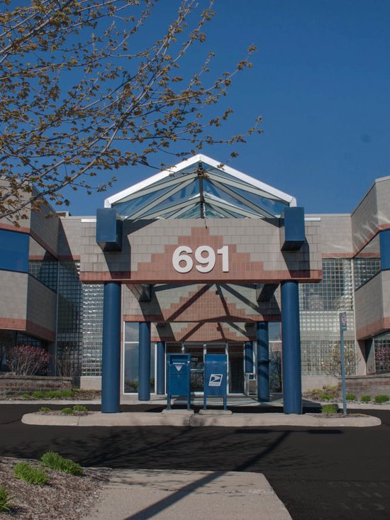 bldg-front-photo-4-e-1_orig