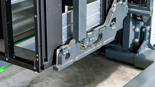 AMADEUS-rack-Detail2-DS-Automotion