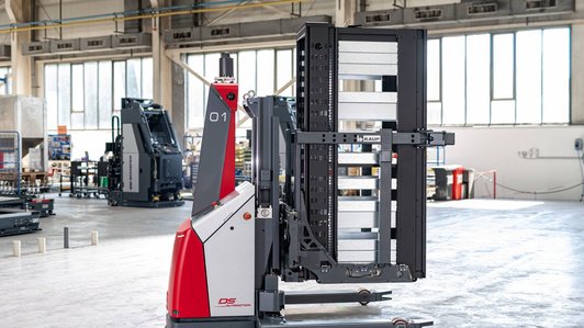 DS-Automotion_AMADEUS_rack_Seitenansicht_Rack_Transport